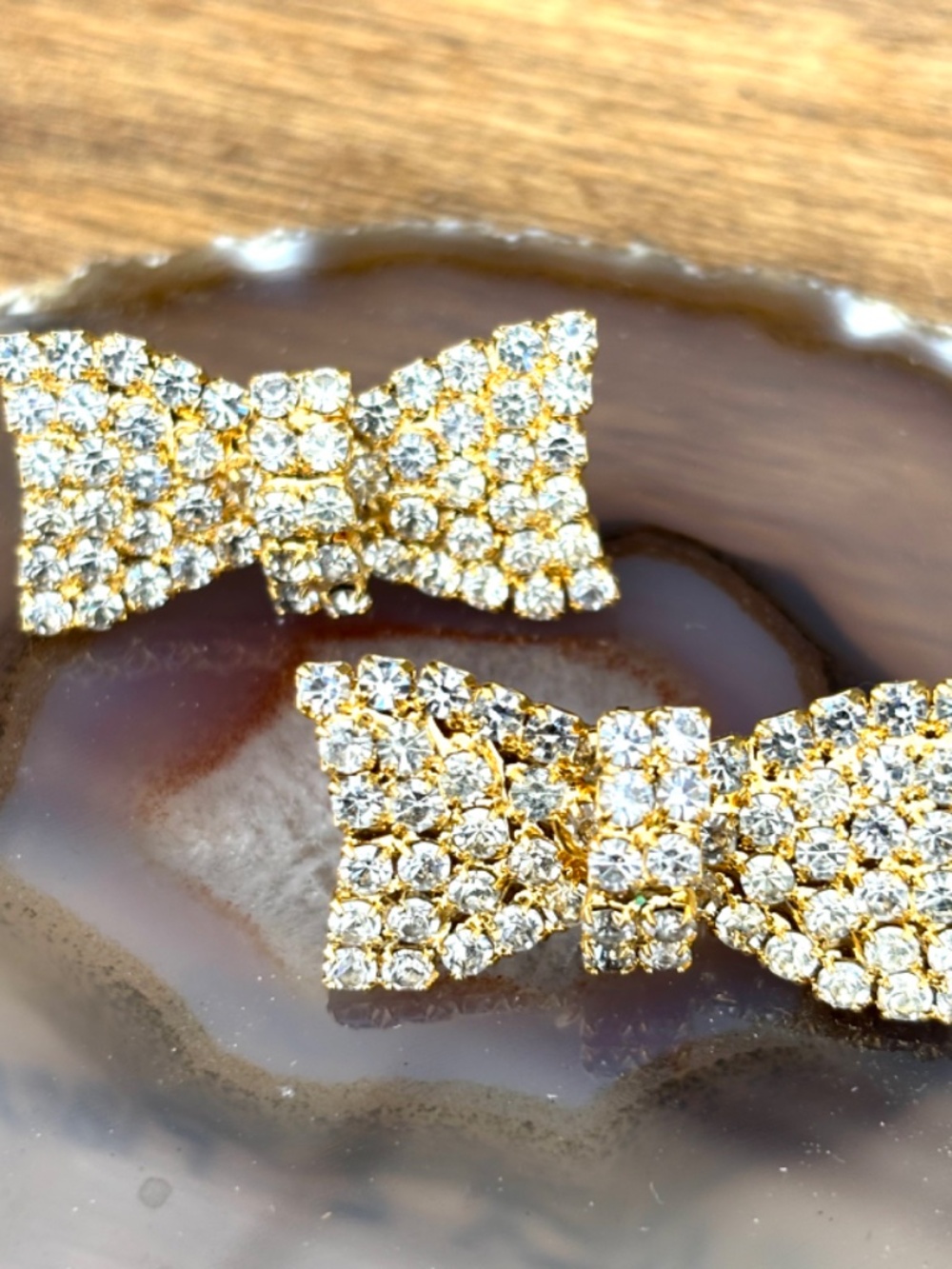 Vintage Laura Vogel Rhinestone Bow Earrings | Gold Tone | 1980s - Picture 2 of 4
